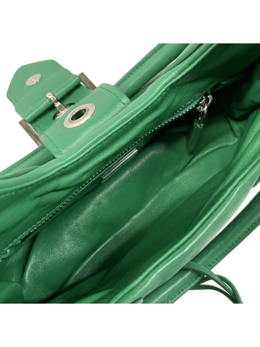 Prada Handbag Green Re Edition Leather - Picture 7 of 15